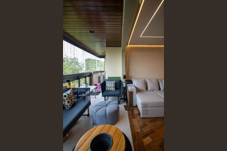 Varanda de apartamento à venda com 4 quartos, 167m² em Vila Suzana, São Paulo