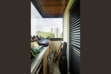 Apartamento à venda com 167m², 4 quartos e 4 vagas Apartamento à venda com 167m², 4 quartos e 4 vagasSuíte 2