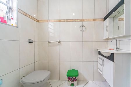 Casa à venda com 90m², 3 quartos e 2 vagasBanheiro Social