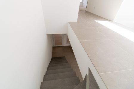 Casa à venda com 180m², 3 quartos e 2 vagasCorredor