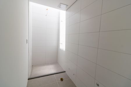 Casa à venda com 180m², 3 quartos e 2 vagasBanheiro da Suíte 2