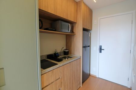 Cozinha de apartamento para alugar com 1 quarto, 26m² em Butantã, São Paulo