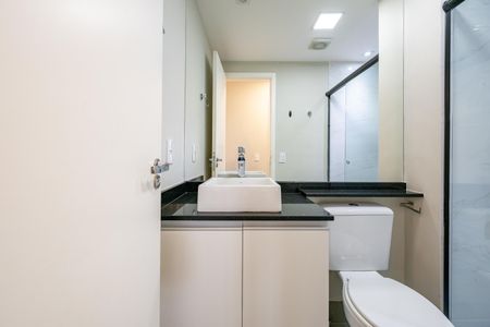 Apartamento à venda com 89m², 2 quartos e 2 vagas Apartamento à venda com 89m², 2 quartos e 2 vagasBanheiro