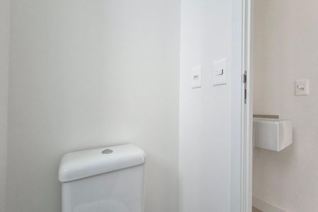 Banheiro de apartamento para alugar com 1 quarto, 46m² em Centro, Campinas