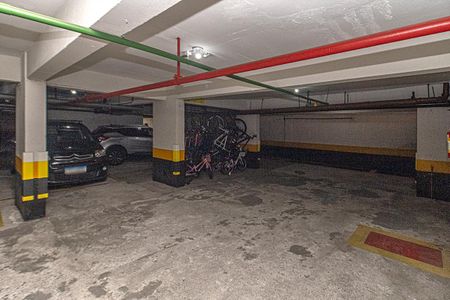 Apartamento à venda com 66m², 3 quartos e 1 vaga Apartamento à venda com 66m², 3 quartos e 1 vagagaragem_4