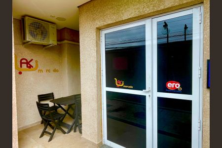 Apartamento para alugar com 47m², 2 quartos e 1 vagaMini mercado