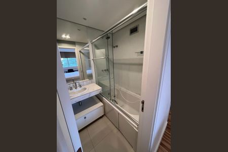 Apartamento à venda com 97m², 2 quartos e 2 vagas Apartamento à venda com 97m², 2 quartos e 2 vagasBanheiro
