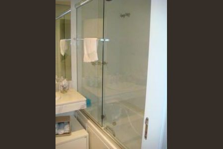 Apartamento à venda com 97m², 2 quartos e 2 vagas Apartamento à venda com 97m², 2 quartos e 2 vagasBanheiro