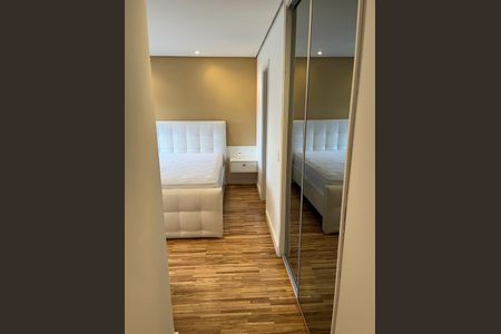 Apartamento à venda com 97m², 2 quartos e 2 vagas Apartamento à venda com 97m², 2 quartos e 2 vagasQuarto