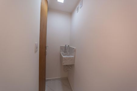 Casa à venda com 115m², 3 quartos e 2 vagasLavabo