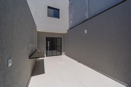 Casa à venda com 115m², 3 quartos e 2 vagasÁrea de Serviço / Quintal