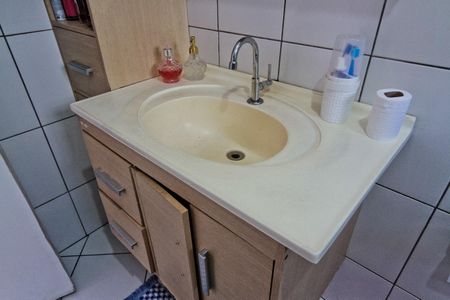 Casa à venda com 222m², 2 quartos e 2 vagas Casa à venda com 222m², 2 quartos e 2 vagasBanheiro