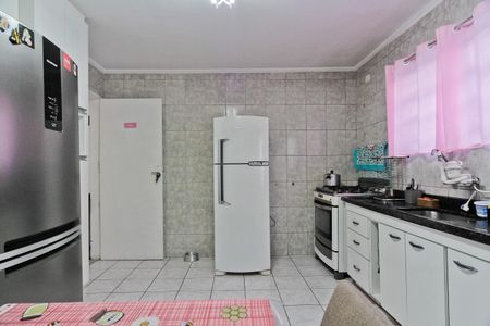 Casa à venda com 222m², 2 quartos e 2 vagas Casa à venda com 222m², 2 quartos e 2 vagasCozinha