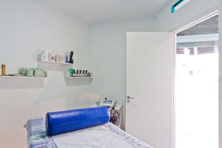 Casa à venda com 222m², 2 quartos e 2 vagas Casa à venda com 222m², 2 quartos e 2 vagasLoja 2