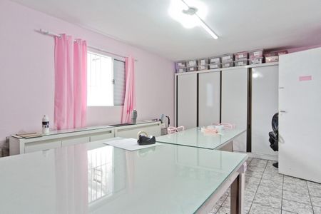 Casa à venda com 222m², 2 quartos e 2 vagas Casa à venda com 222m², 2 quartos e 2 vagasQuarto 1