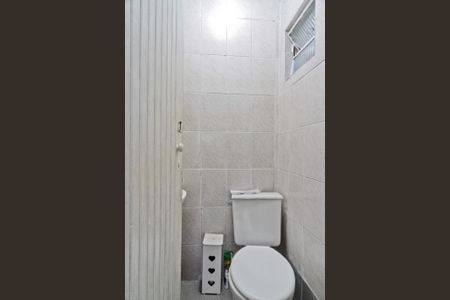 Casa à venda com 222m², 2 quartos e 2 vagas Casa à venda com 222m², 2 quartos e 2 vagasLoja 2