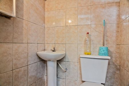 Casa à venda com 222m², 2 quartos e 2 vagas Casa à venda com 222m², 2 quartos e 2 vagasLoja 1