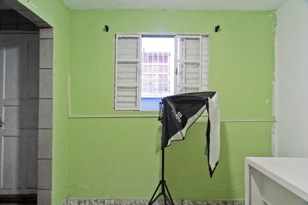 Casa à venda com 222m², 2 quartos e 2 vagas Casa à venda com 222m², 2 quartos e 2 vagasEdícula