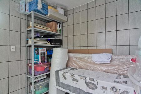 Casa à venda com 222m², 2 quartos e 2 vagas Casa à venda com 222m², 2 quartos e 2 vagasEdícula