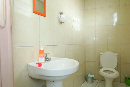 Casa à venda com 250m², 2 quartos e 5 vagasBanheiro 2