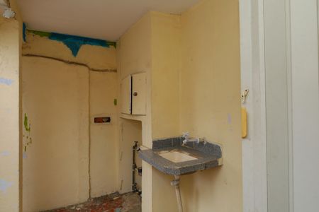 Casa à venda com 250m², 2 quartos e 5 vagasSalão de confraternização - Hall de entrada