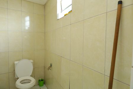 Casa à venda com 250m², 2 quartos e 5 vagasBanheiro 2