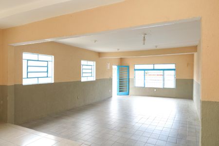 Casa à venda com 250m², 2 quartos e 5 vagasSalão de confraternização