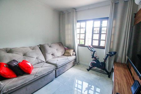 Casa à venda com 126m², 3 quartos e 3 vagasSala