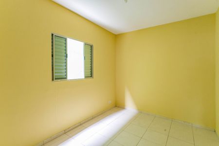 Quarto 2 de casa para alugar com 2 quartos, 60m² em Vila Moraes, São Paulo