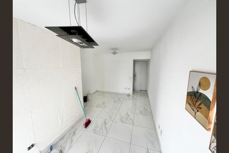 Sala de apartamento para alugar com 3 quartos, 70m² em Chora Menino, São Paulo