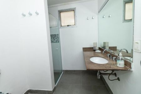 Apartamento à venda com 112m², 4 quartos e 2 vagas Apartamento à venda com 112m², 4 quartos e 2 vagasBanheiro