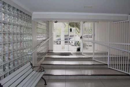 Apartamento à venda com 112m², 4 quartos e 2 vagas Apartamento à venda com 112m², 4 quartos e 2 vagasEntrada