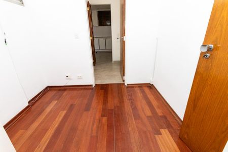 Apartamento à venda com 112m², 4 quartos e 2 vagas Apartamento à venda com 112m², 4 quartos e 2 vagasSuíte de Serviço