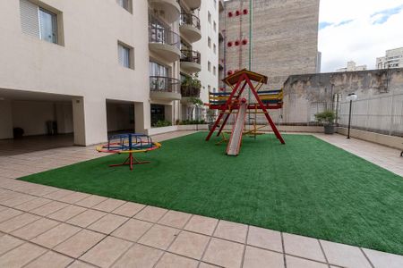 Apartamento à venda com 112m², 4 quartos e 2 vagas Apartamento à venda com 112m², 4 quartos e 2 vagasÁrea comum - Playground