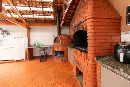 Apartamento à venda com 112m², 4 quartos e 2 vagas Apartamento à venda com 112m², 4 quartos e 2 vagasÁrea comum - Churrasqueira