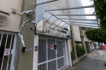 Apartamento à venda com 112m², 4 quartos e 2 vagas Apartamento à venda com 112m², 4 quartos e 2 vagasEntrada