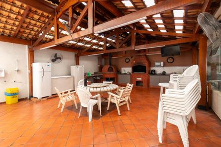 Apartamento à venda com 112m², 4 quartos e 2 vagas Apartamento à venda com 112m², 4 quartos e 2 vagasÁrea comum - Churrasqueira