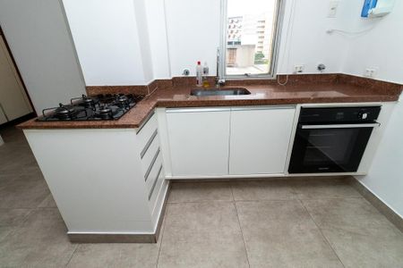 Apartamento à venda com 112m², 4 quartos e 2 vagas Apartamento à venda com 112m², 4 quartos e 2 vagasCozinha