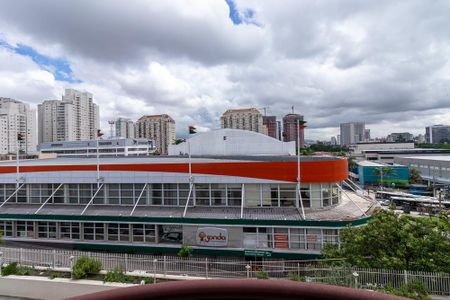 Apartamento à venda com 112m², 4 quartos e 2 vagas Apartamento à venda com 112m², 4 quartos e 2 vagasSacada