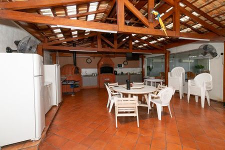 Apartamento à venda com 112m², 4 quartos e 2 vagas Apartamento à venda com 112m², 4 quartos e 2 vagasÁrea comum - Churrasqueira