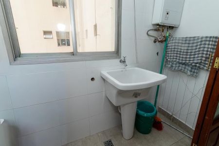 Apartamento à venda com 112m², 4 quartos e 2 vagas Apartamento à venda com 112m², 4 quartos e 2 vagasÁrea de Serviço