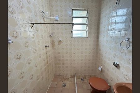 Apartamento para alugar com 65m², 2 quartos e sem vagaBanheiro