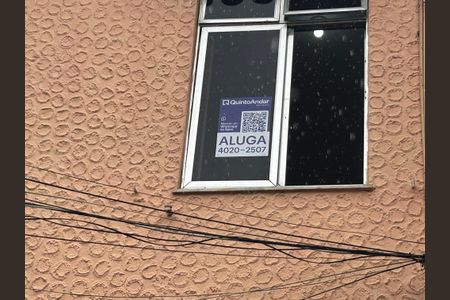 Apartamento para alugar com 65m², 2 quartos e sem vagaFachada + plaquinha