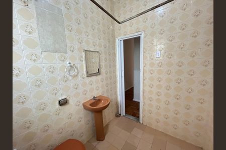 Apartamento para alugar com 65m², 2 quartos e sem vagaBanheiro