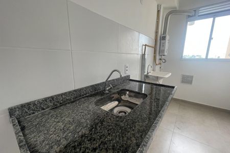 Cozinha de apartamento para alugar com 2 quartos, 44m² em Chácaras Rio-petrópolis, Duque de Caxias