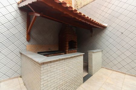 Casa para alugar com 300m², 3 quartos e 5 vagasQuintal e Churrasqueira 