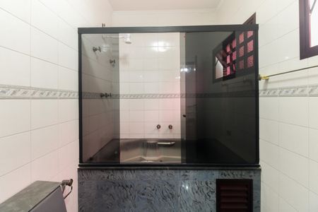 Casa para alugar com 300m², 3 quartos e 5 vagasBanheiro Suíte 