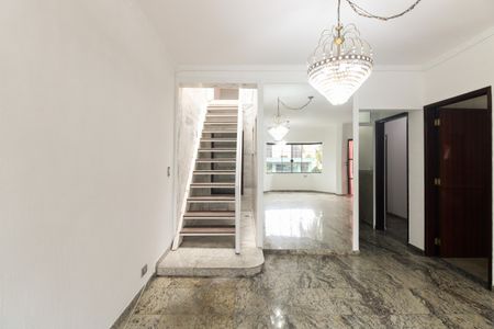 Casa para alugar com 300m², 3 quartos e 5 vagasSala 