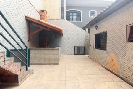 Casa para alugar com 300m², 3 quartos e 5 vagasQuintal e Churrasqueira 