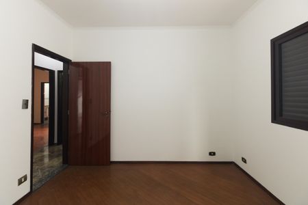 Casa para alugar com 300m², 3 quartos e 5 vagasQuarto 1